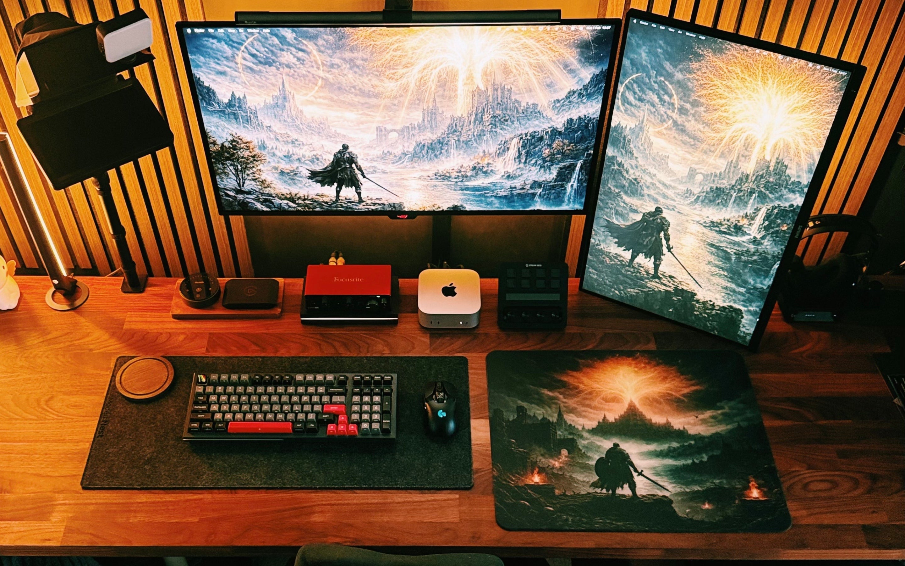CLUSTRS custom glass mousepad with a gaming mouse, showing smooth glide and setup choices for a 2026 buying guide