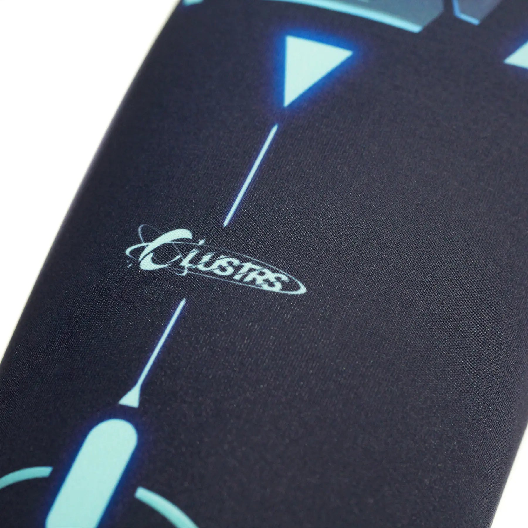 Clustrs Astra arm sleeve for FPS precision and comfort