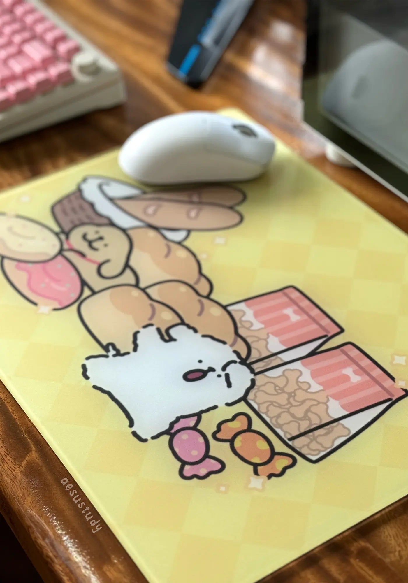 Minimalist_office_desk_featuring_a_CLUSTRS_custom_glass_mouse_pad