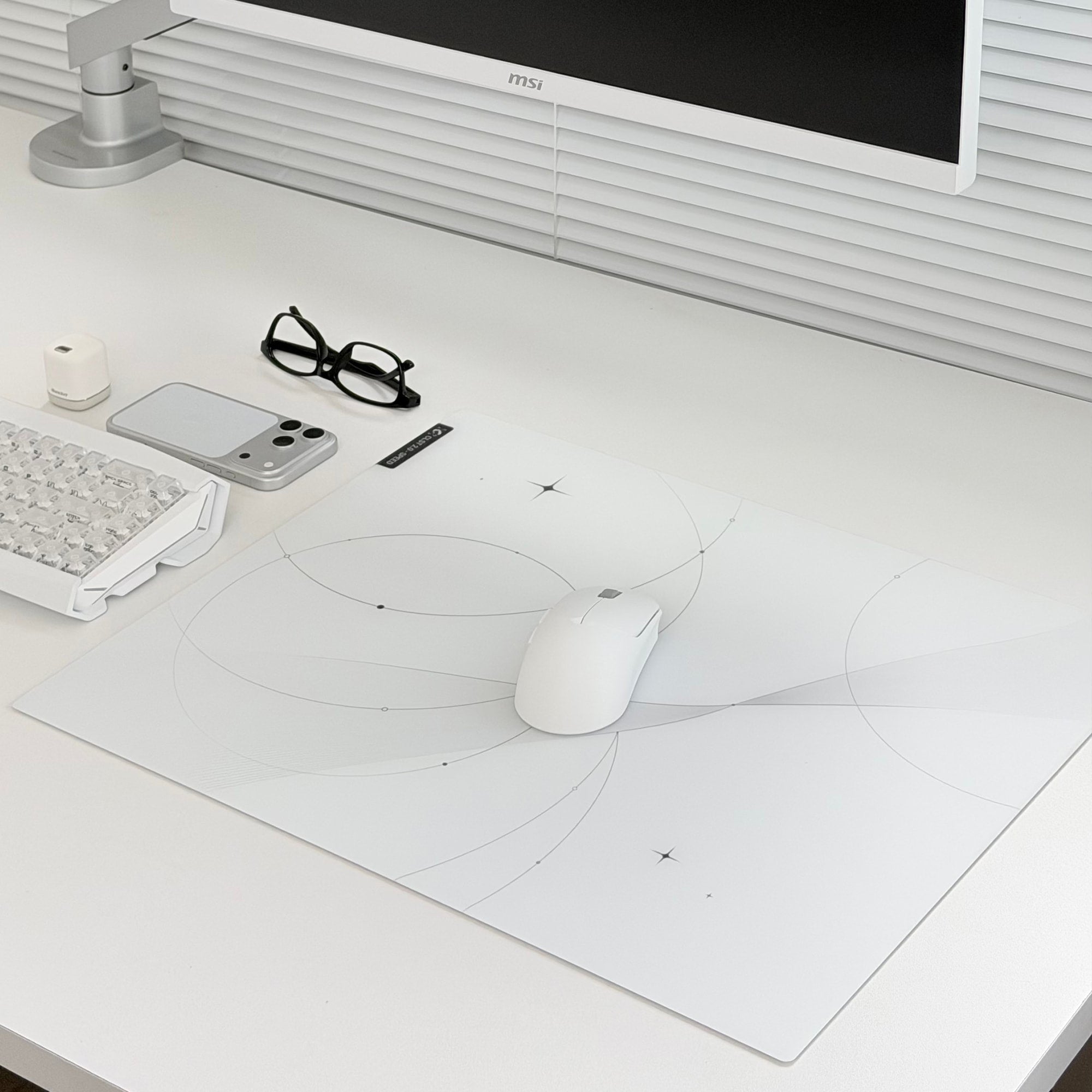 Clustrs Trace Glass Mousepad (CLST 2.0 Speed)