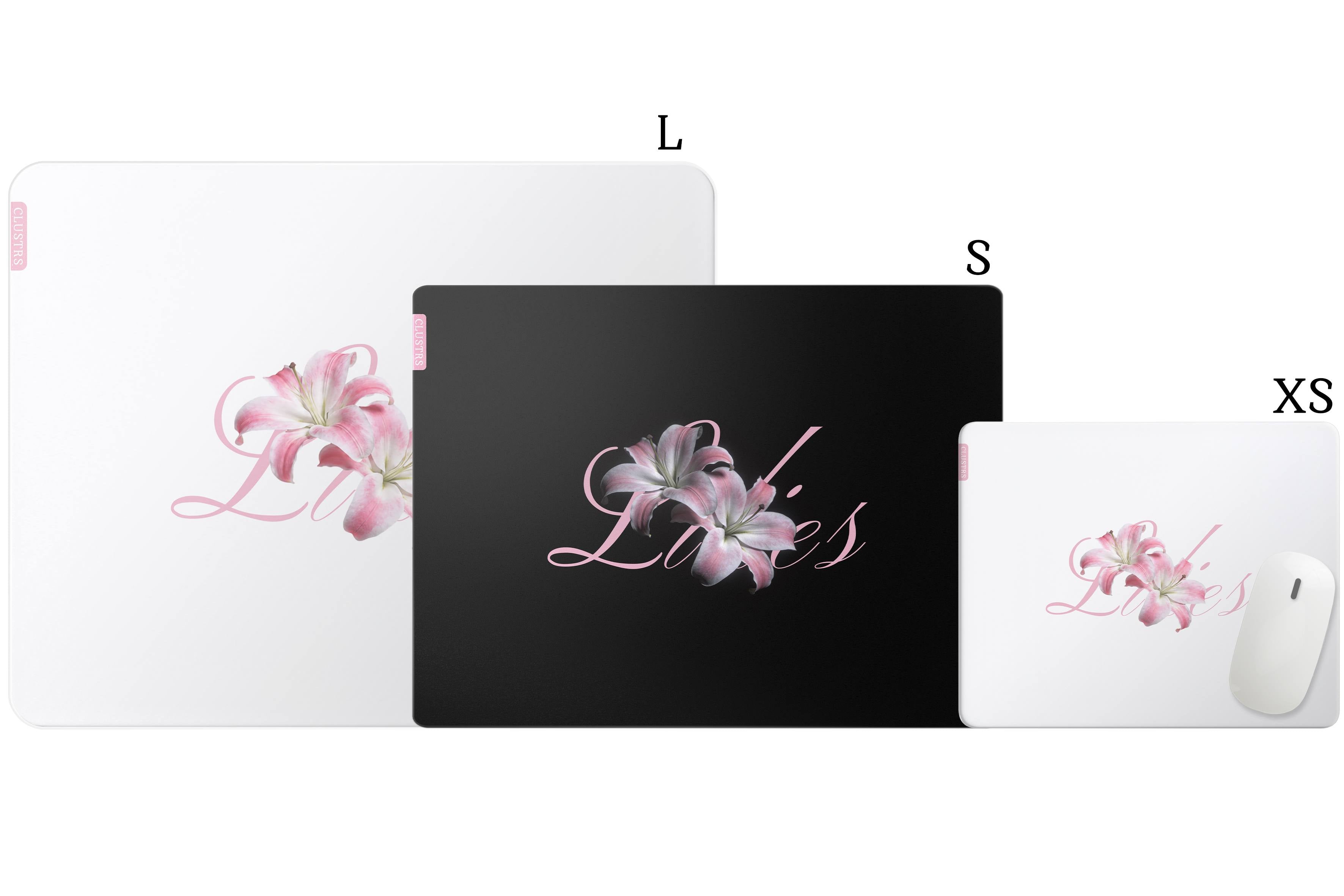 Lilies glass mousepad size guide showing XS, S, and L options for small desks, daily gaming, and wide mouse movement.