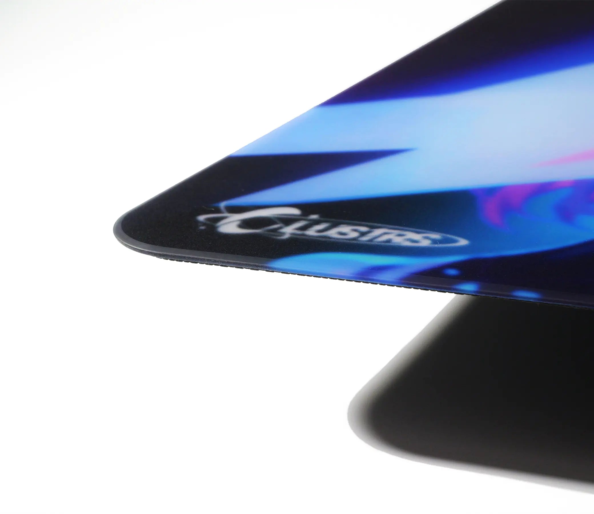 Lightweight 2.5mm Astra glass mousepad that enhances desk aesthetics and gaming mobility