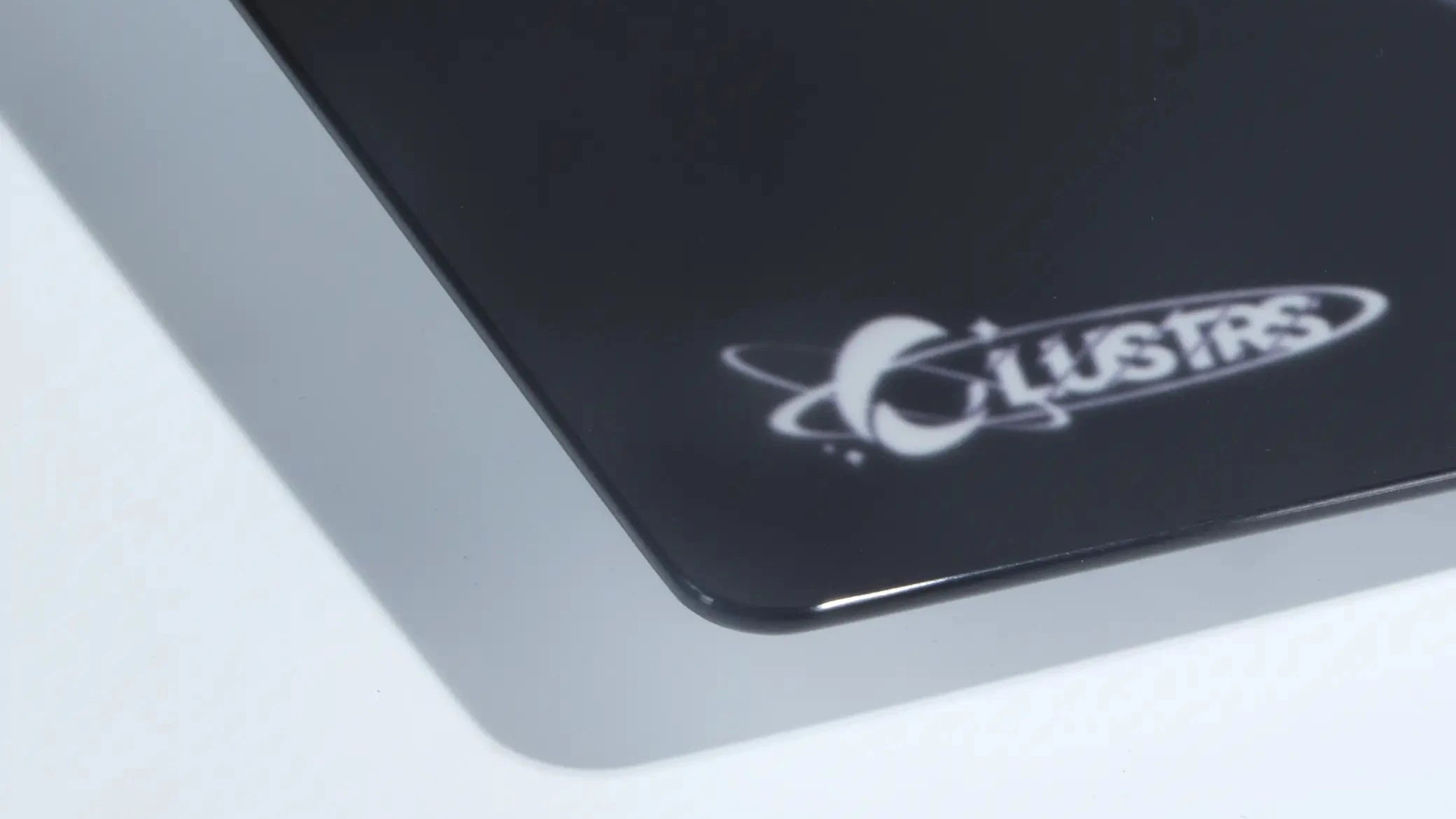 Astra_3D_polished_edge_of_gaming_glass_mousepad2